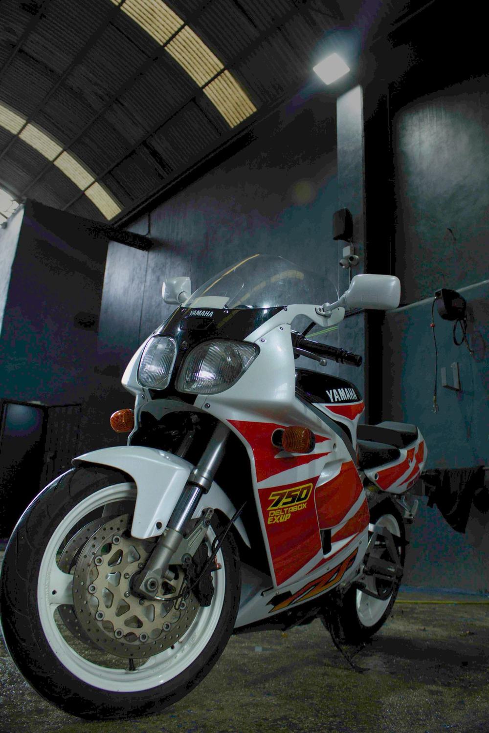 Fotografia lifestyle con motocicleta